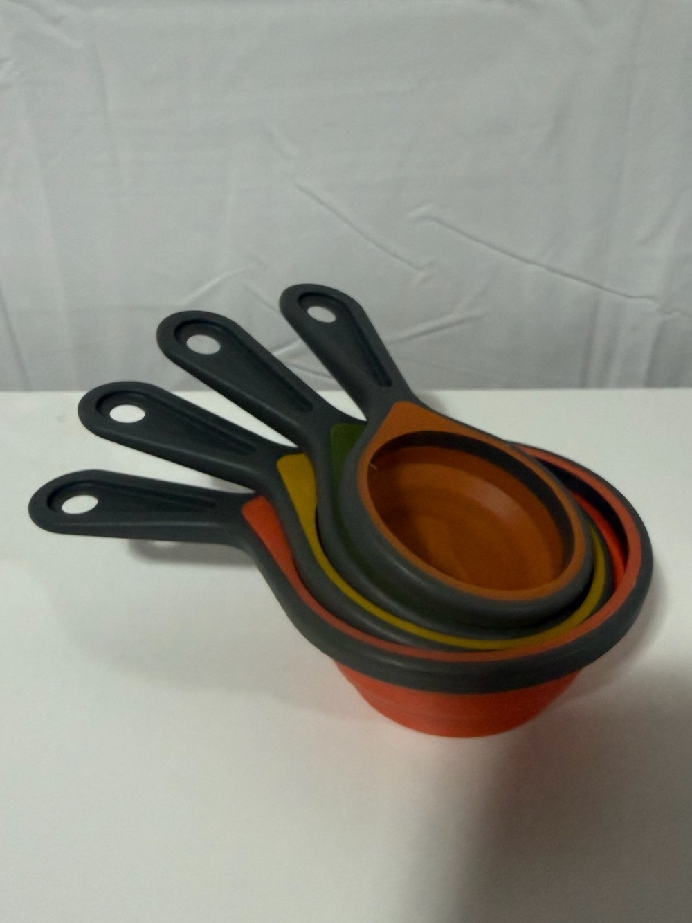 4 Piece Set of Collapsable Measuring Cups